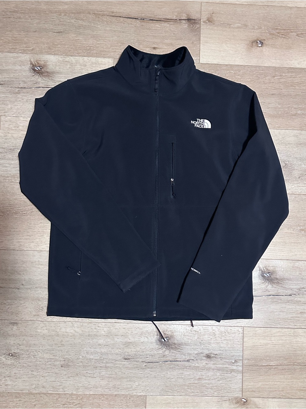 NWOT The North Face Men’s Black Lightweight Full-Zip Jacket